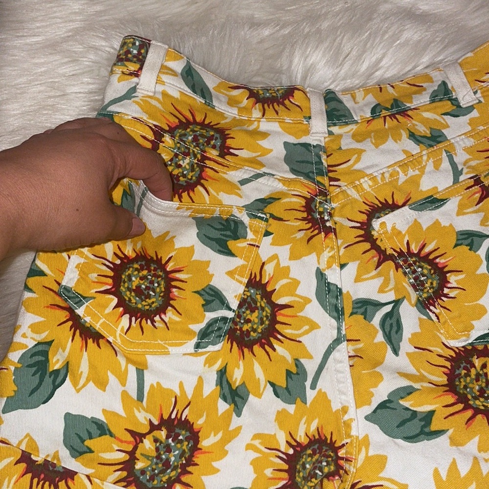 American Apparel Sunflower Print Denim Shorts - Picture 10 of 13